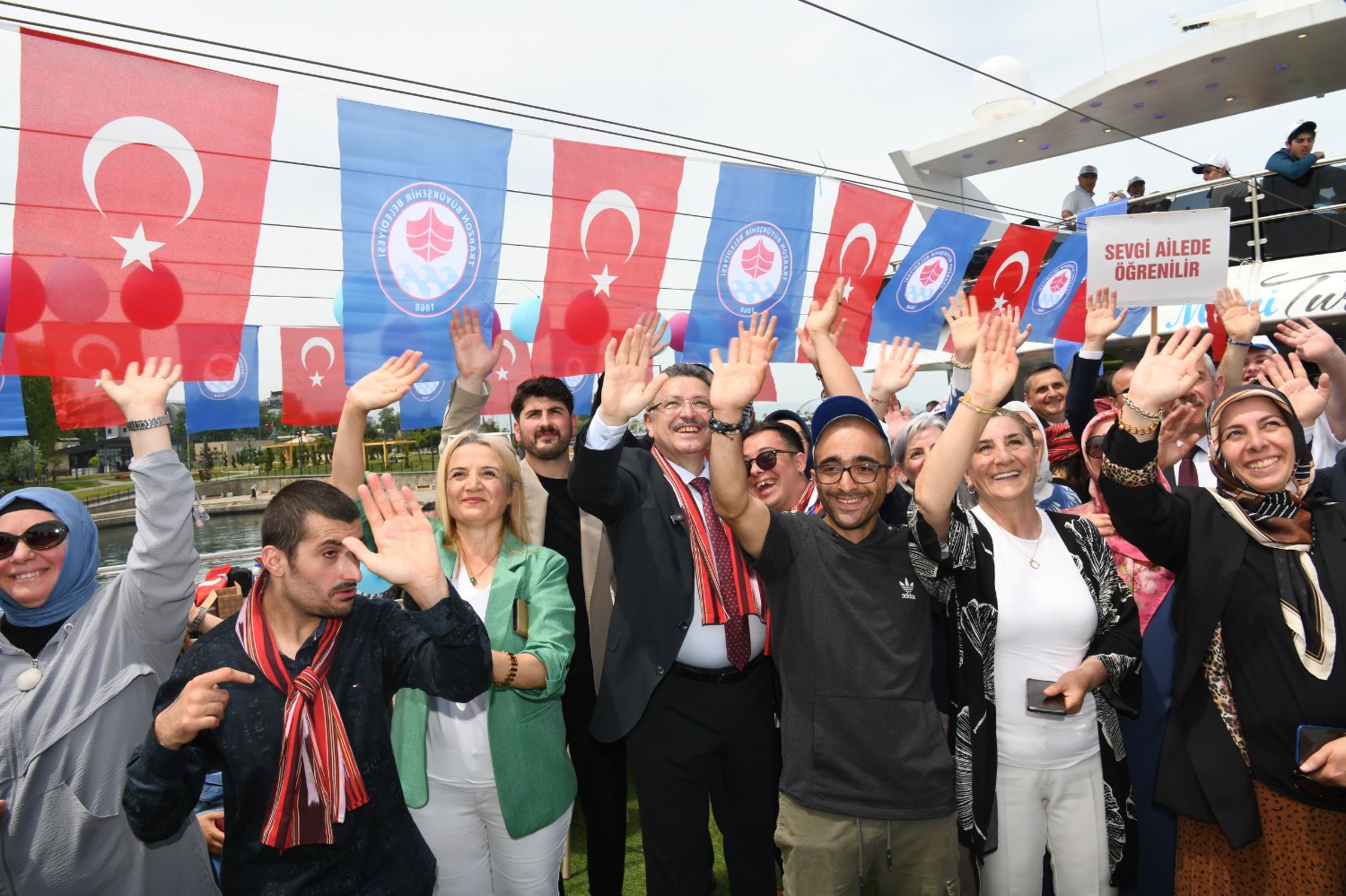 Başkan Genç Özel Bi̇rey 1