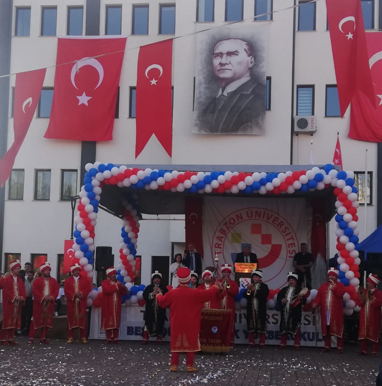 Bmy 282 Mezun Verdi̇ 266