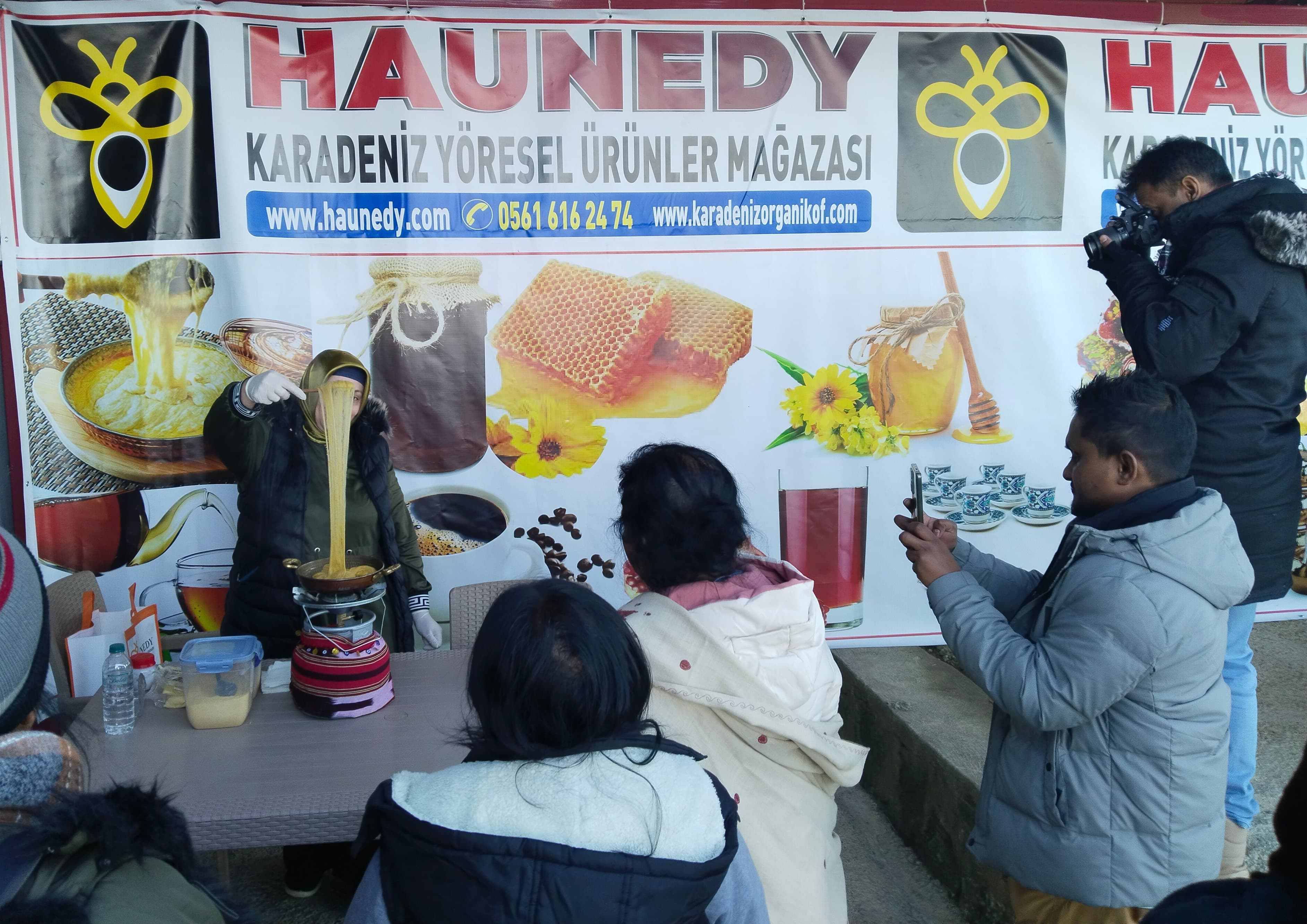 Haunedy-1