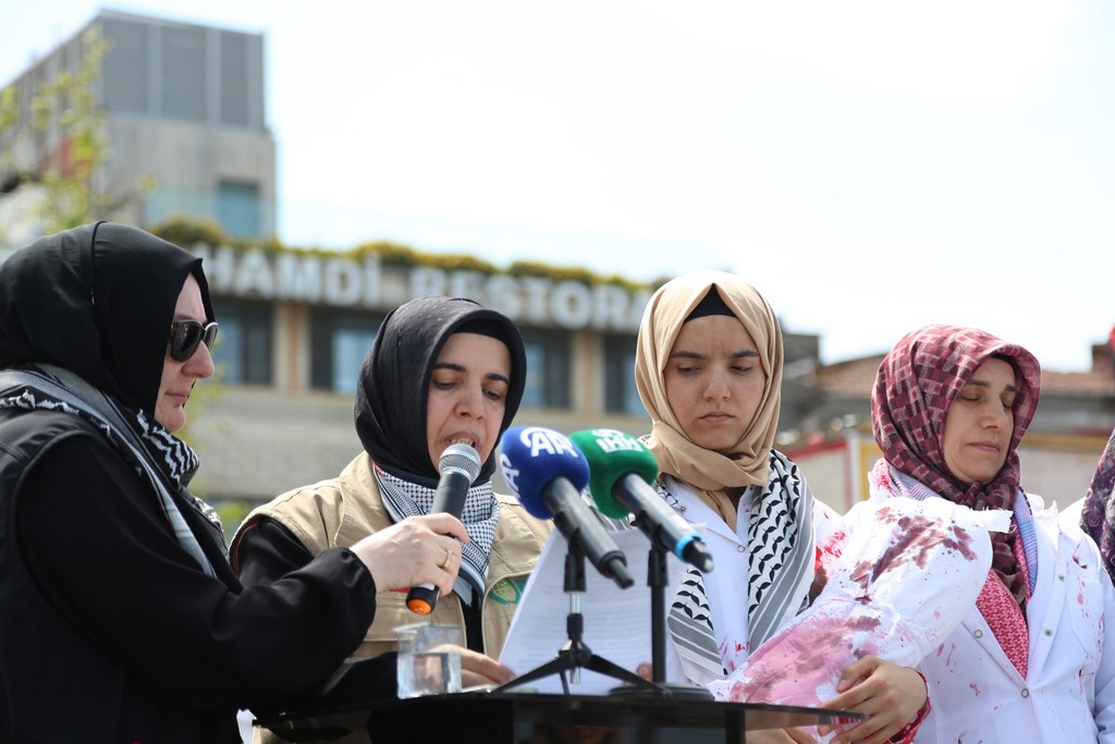 İstanbul’da Kadınlardan Gazze’ye Destek Eylemi (4)