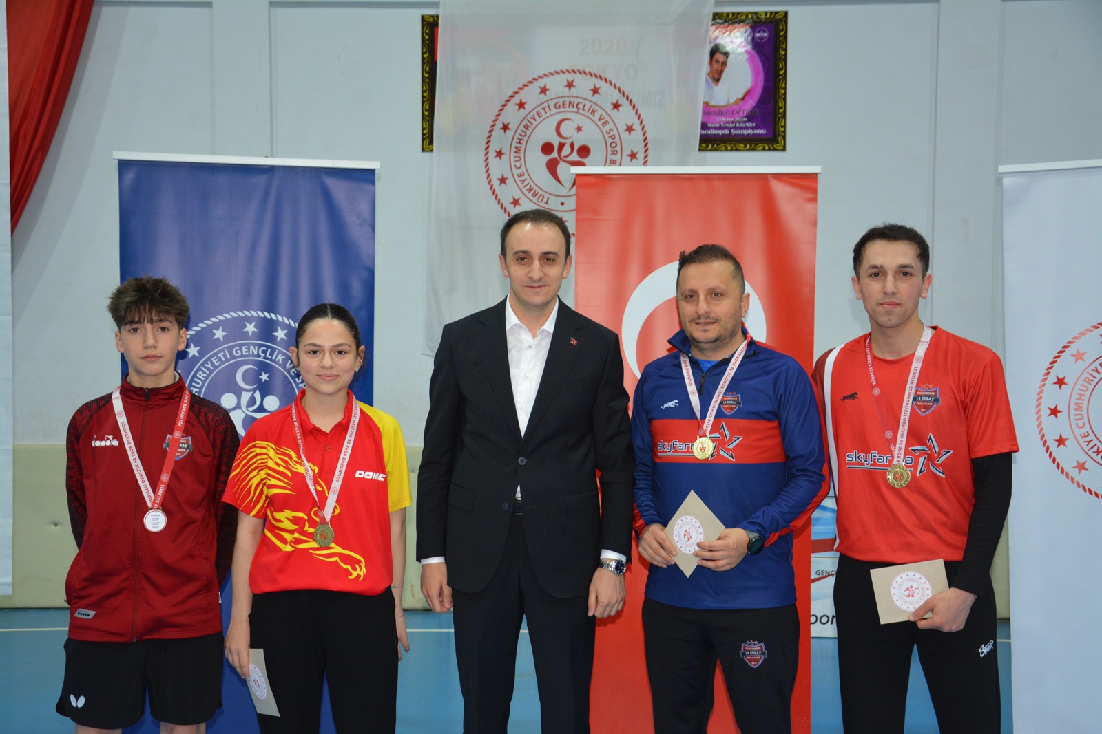 Spor 2-3