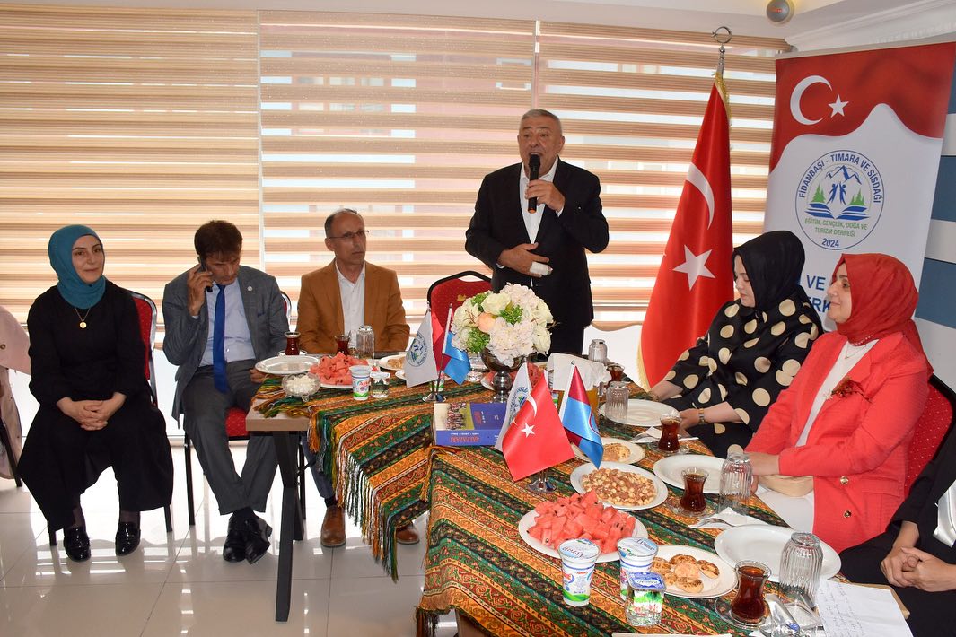 Fidanbaşı Tımara Derneği ‘’Anne Çocuk Tatil Hediyesi ‘’Fark Yarattı 5