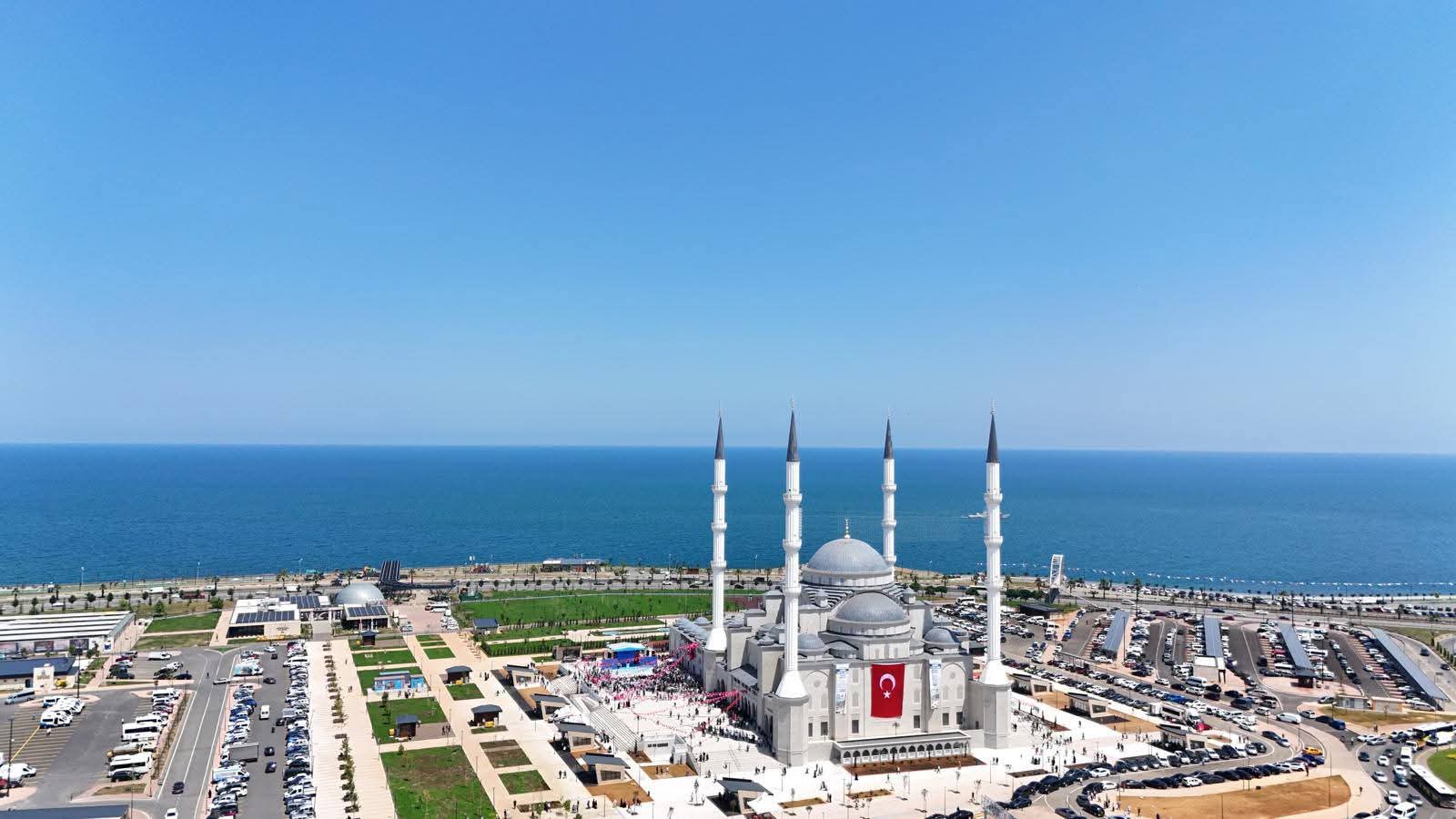 Hani̇fe Hatun Cami̇i̇ İbadete Dualarla Açildi 262