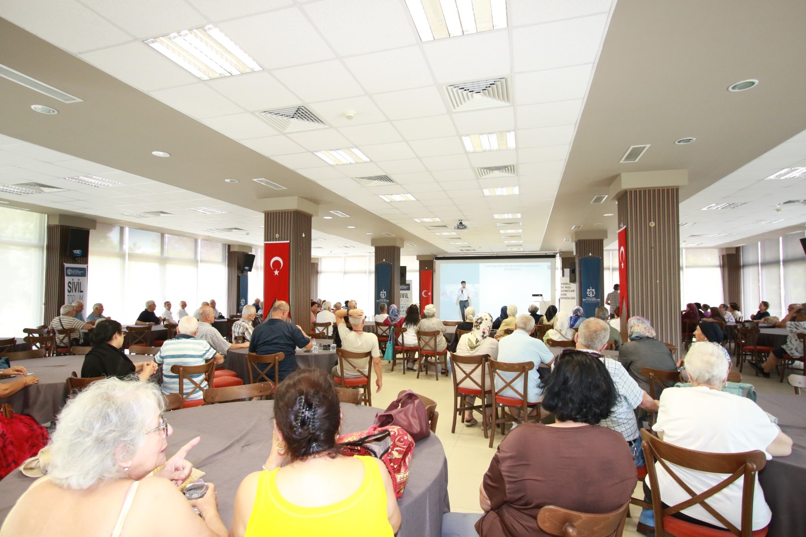 Kocaeli'nin Çınarlarına Hem Tatil Hem Eğitim Imkânı (2) (Büyük)