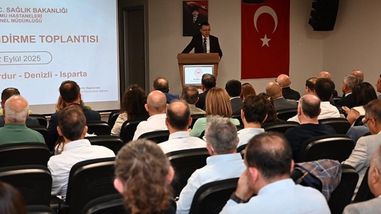 Antalya’da Kamu Hhastaneleri İl Değerlendirme Toplantısı yapıldı