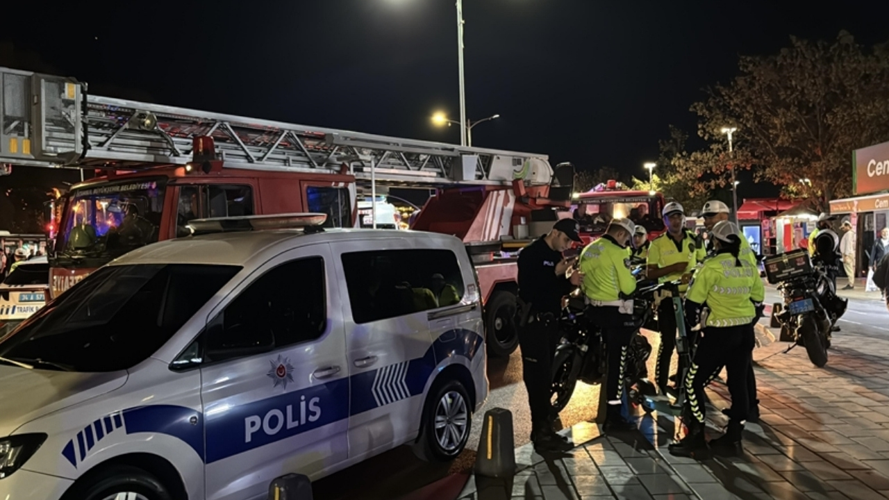 Üsküdar’da yolcu teknesi ile yük gemisi çarpıştı 12 yaralı