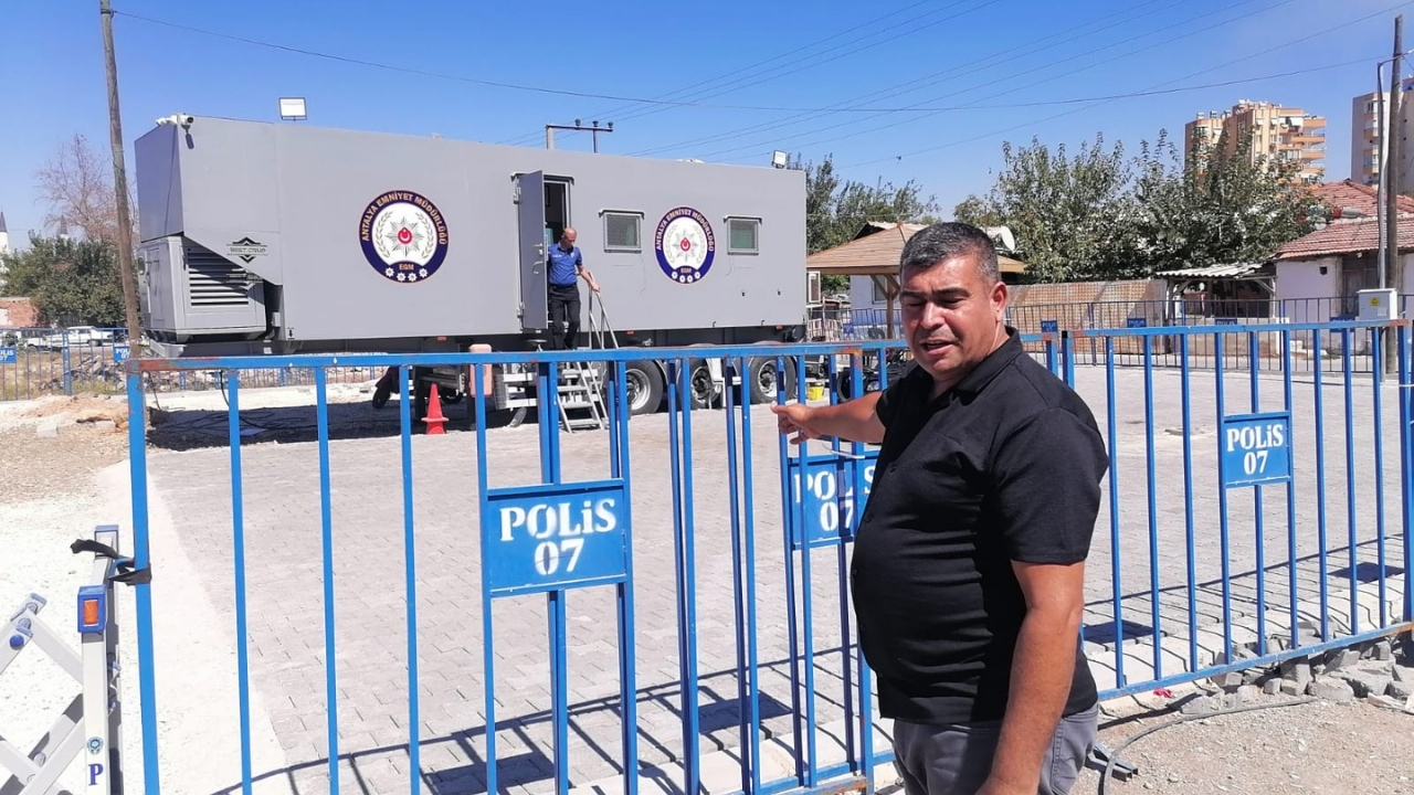 Zeytinköy nefes alamıyor Sokaklar güvensiz, hizmetler yetersiz”