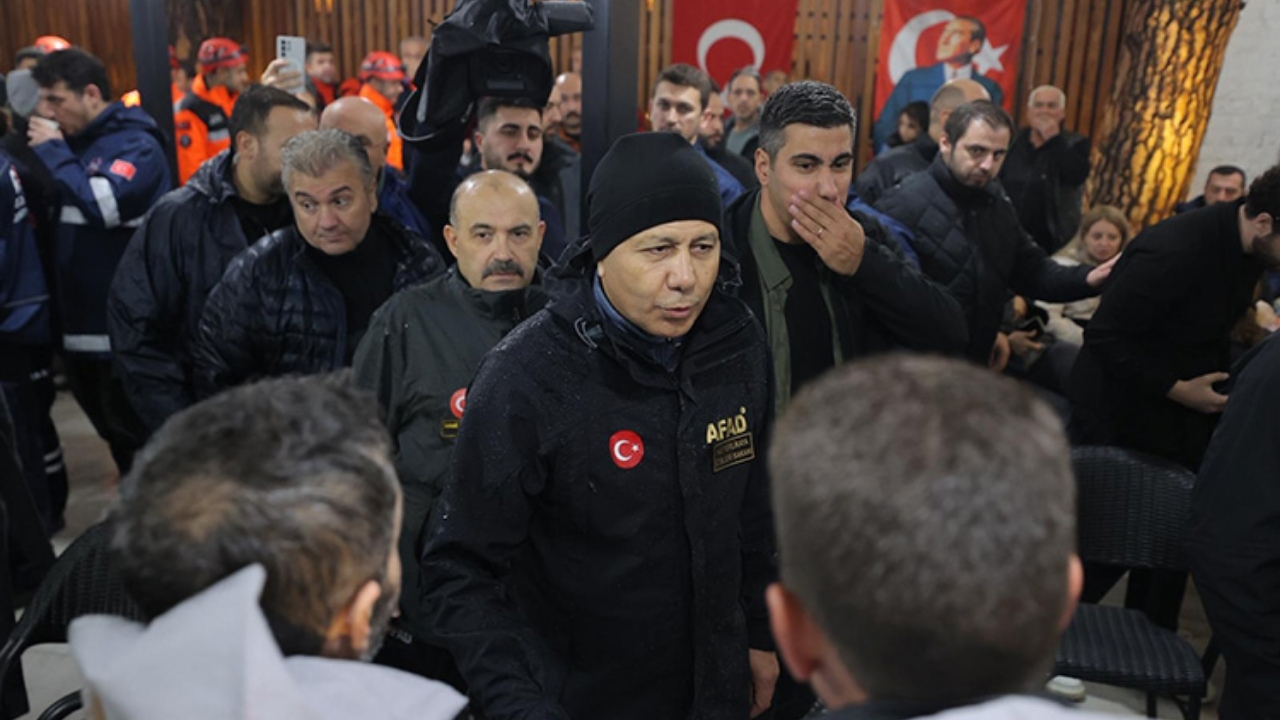 Balıkesir Sındırgı’da 6,1 büyüklüğünde deprem