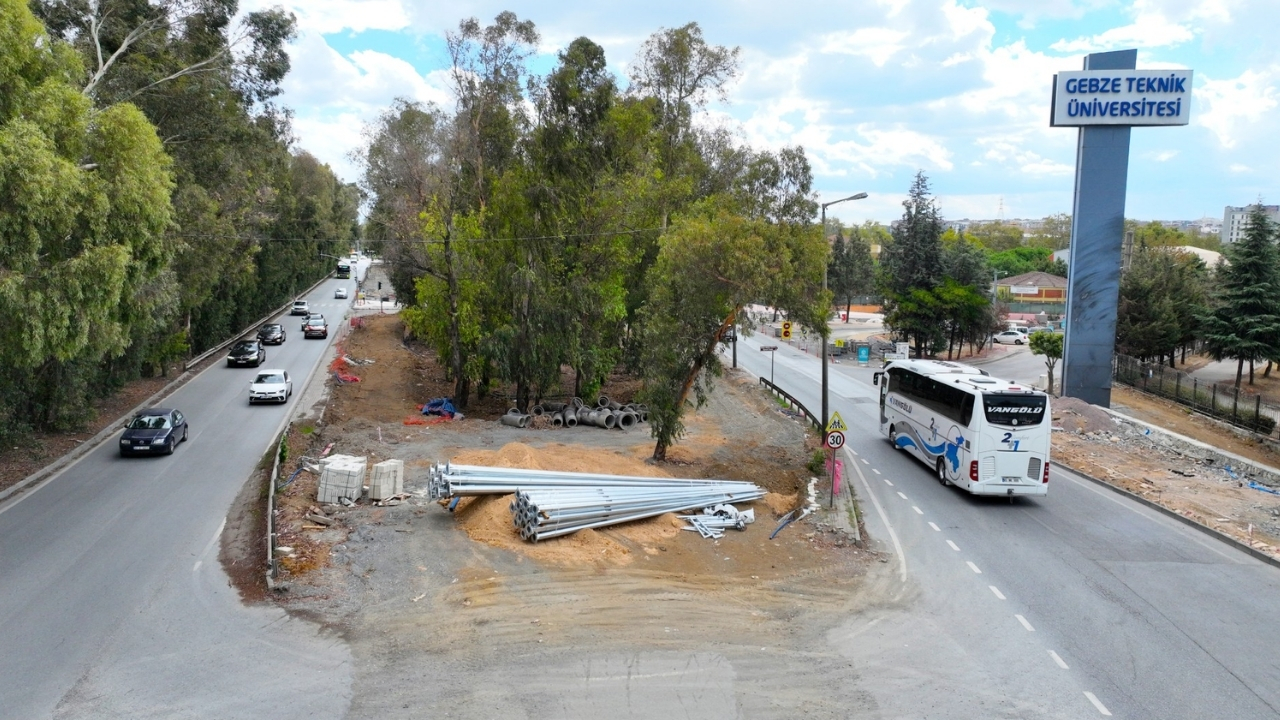 GTÜ Kavşağı yeni haliyle trafiği rahatlatacak