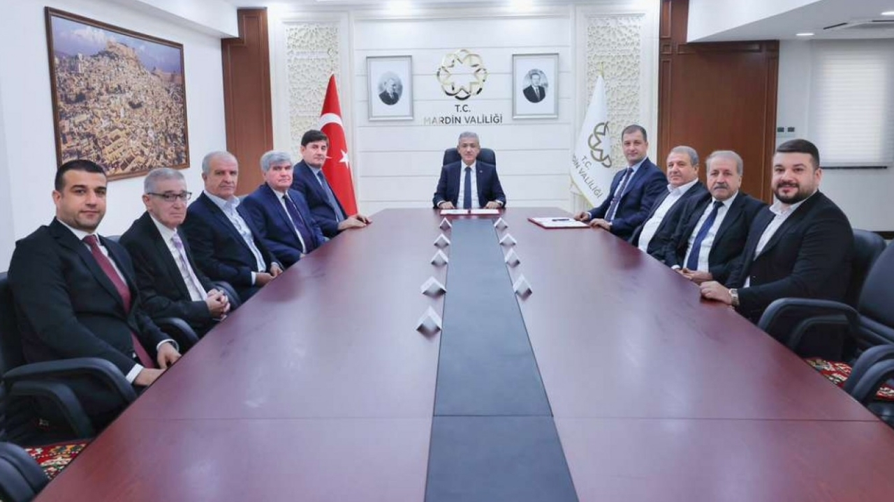 Hayırsever iş insanı Ömer Özel’den Nusaybin’e dev eğitim desteği