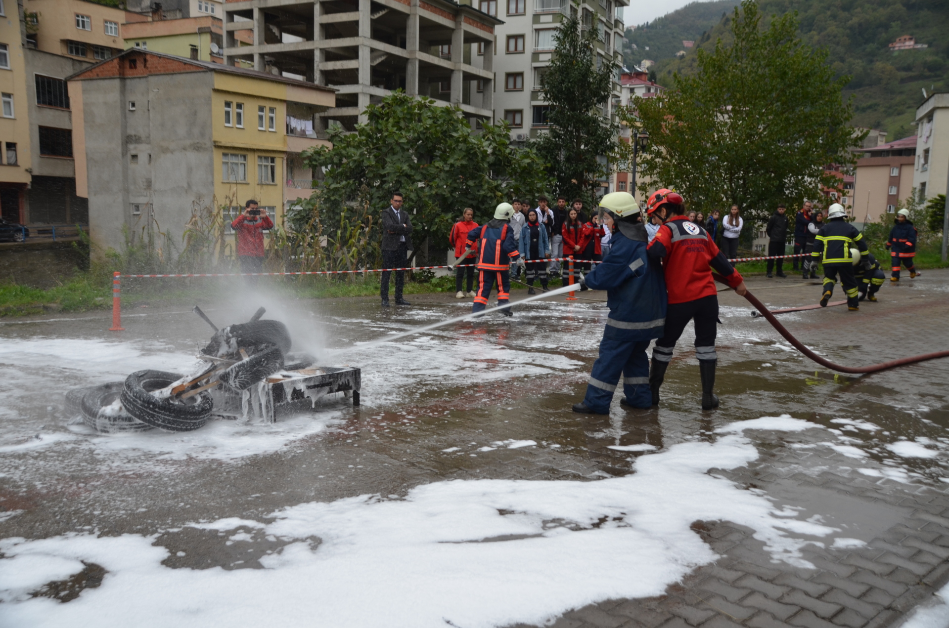 İtfaye 305 Yaşinda 5