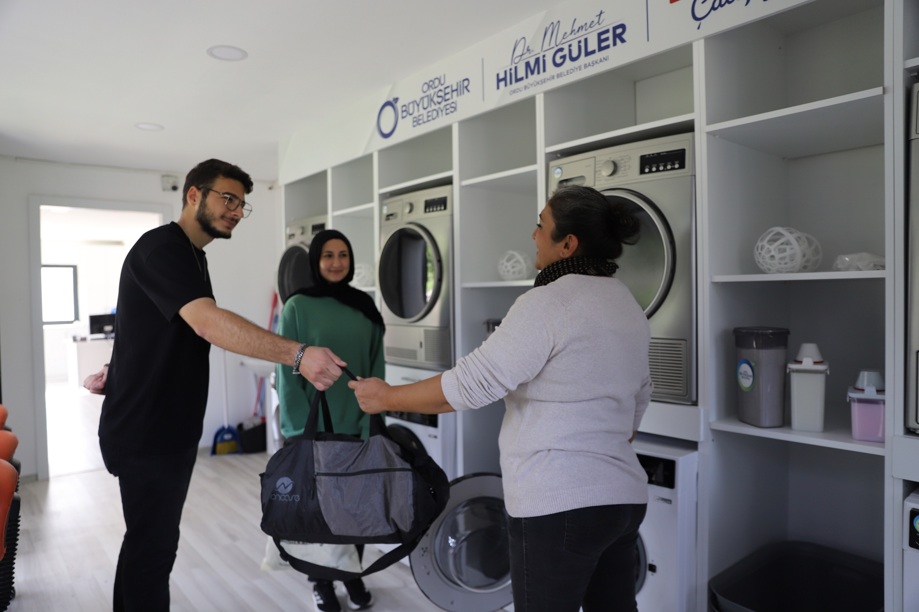 Kent Çamaşirhanesi̇ Öğrenci̇leri̇n Gözdesi̇ Oldu (4)