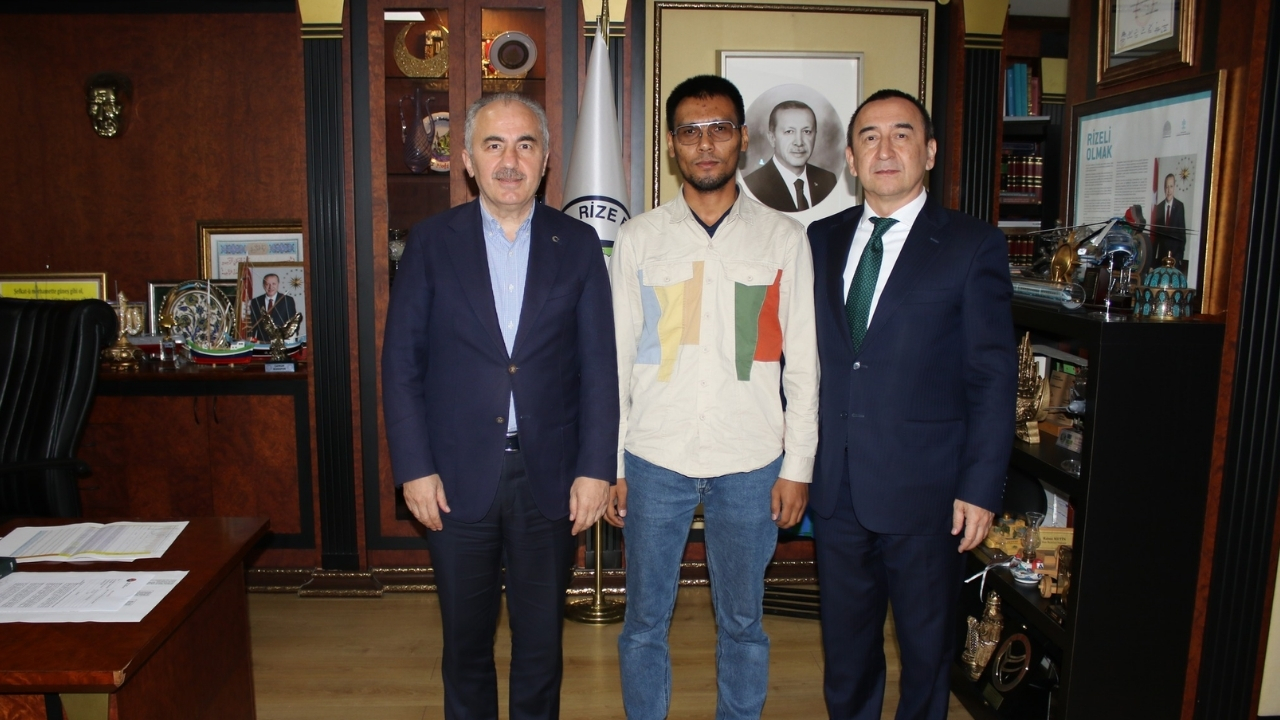 Özbekistan Büyükelçisi’nden Rize Belediyesi’ne ziyaret