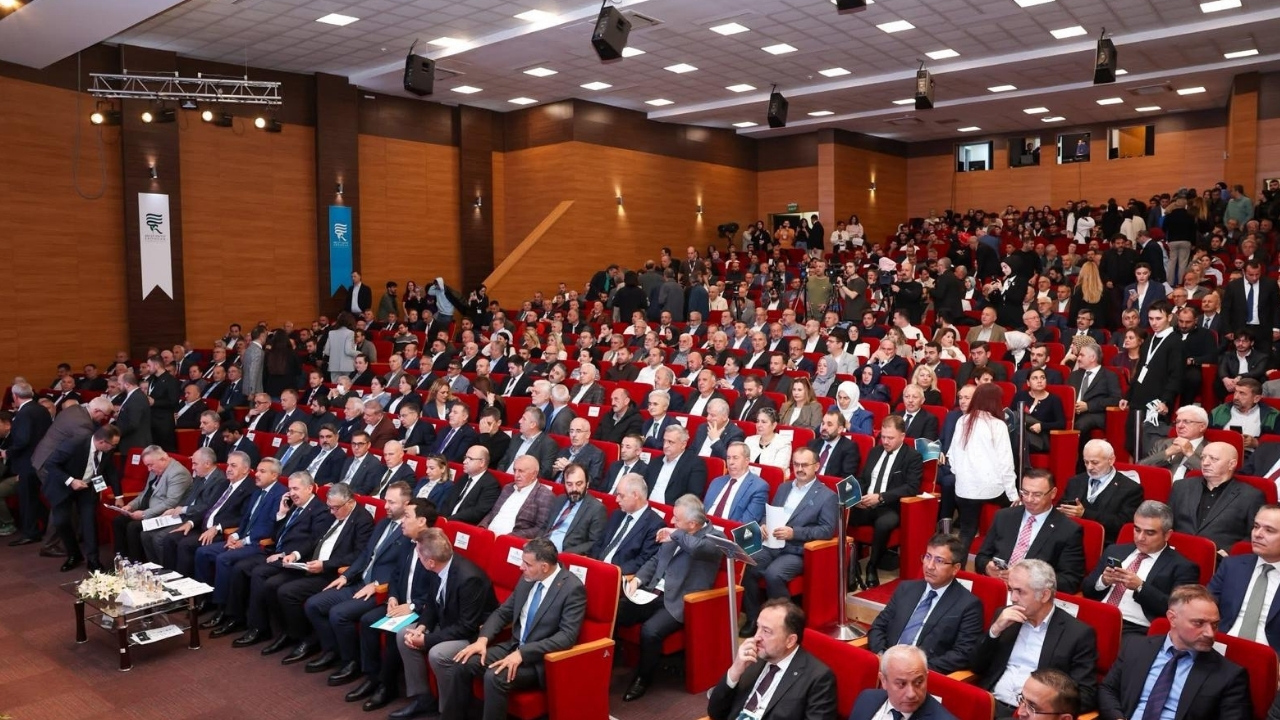Rize Ticaret ve Ekonomi Uluslararası Kongre & Zirvesi başladı