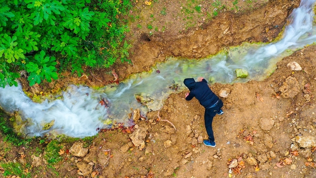 Sındırgı’da deprem mucizesi 20 yıldır kuruyan su kaynağı yeniden hayat buldu