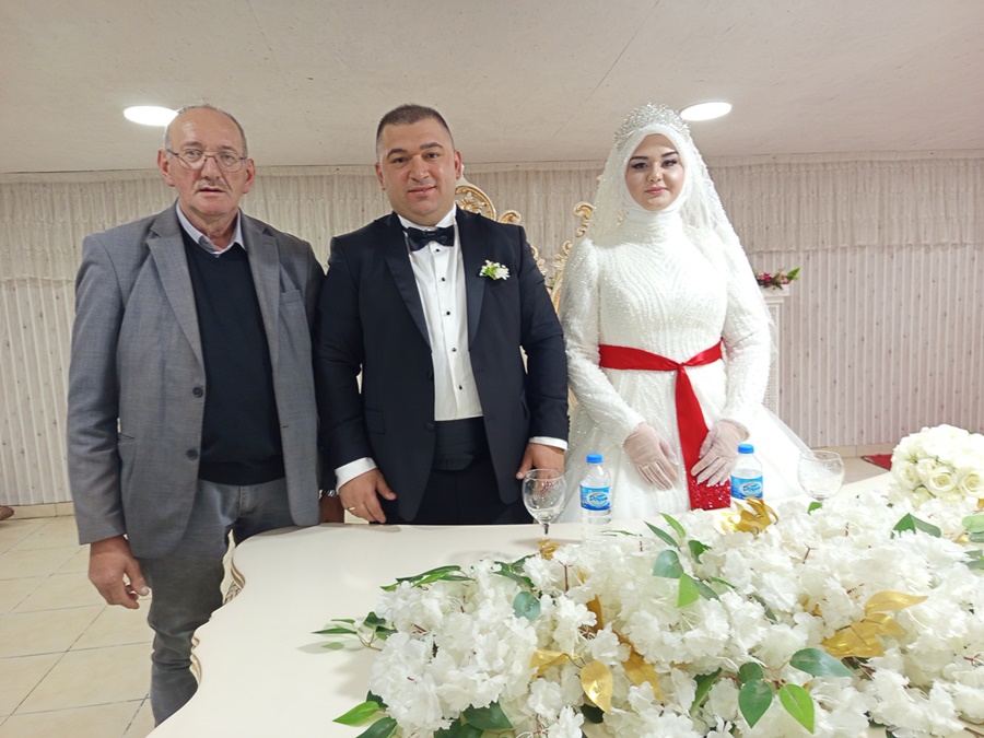 Tebri̇k Etti̇k