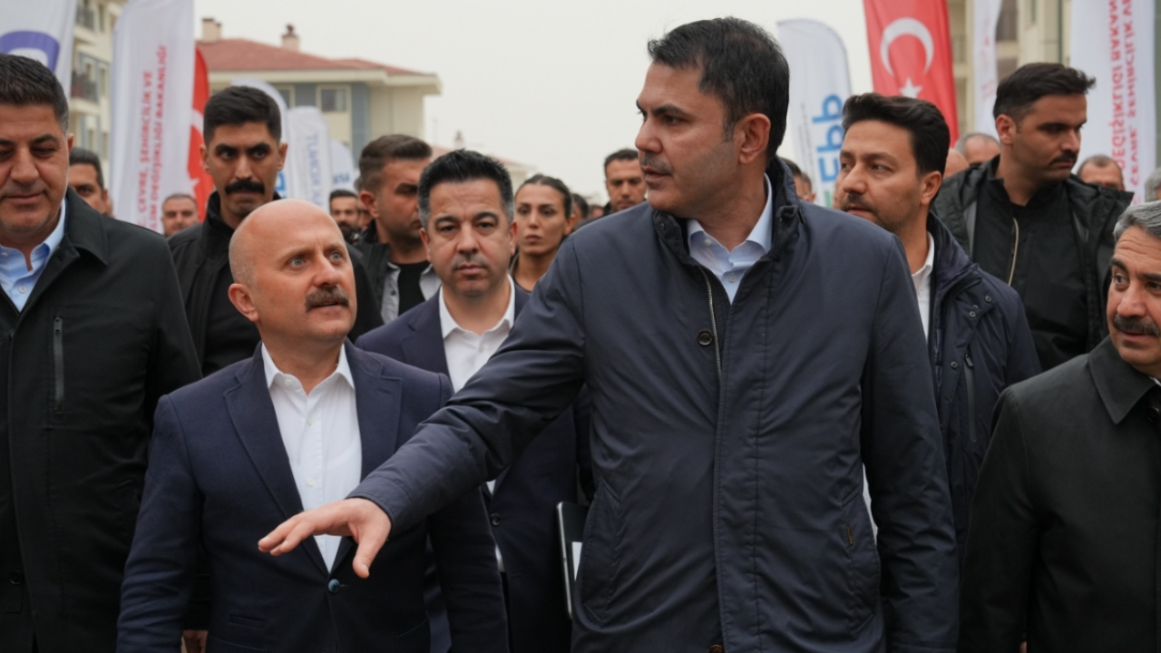 Bakan Murat Kurum Adıyaman’da “350 bininci deprem konutu teslim ediliyor”