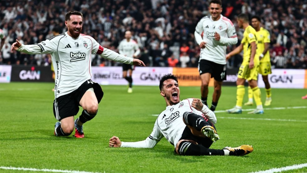 Beşiktaş Tüpraş Stadyumu'nda Samsunspor’u ağırlıyor