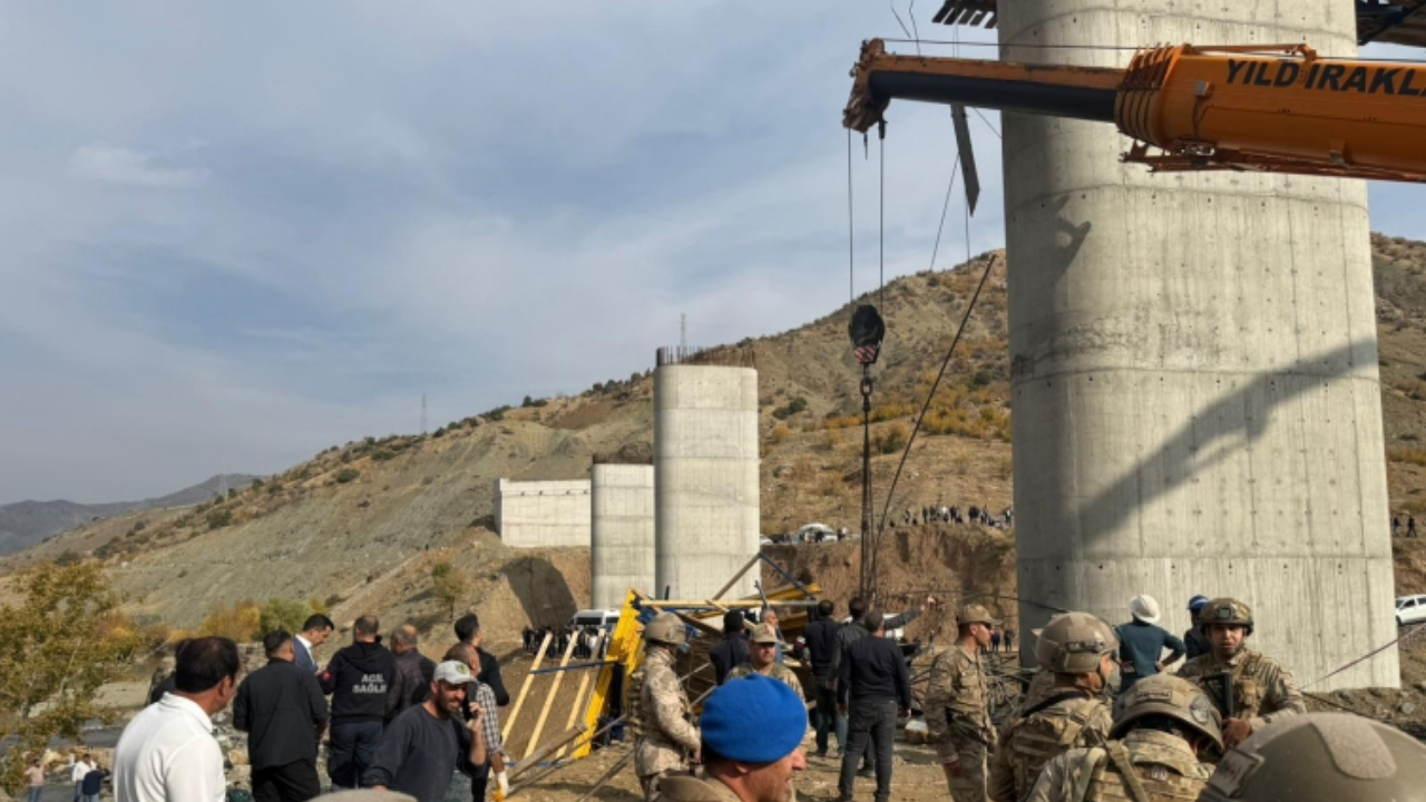 Diyarbakır’da köprü inşaatında facia 3 işçi hayatını kaybetti, 2 yaralı