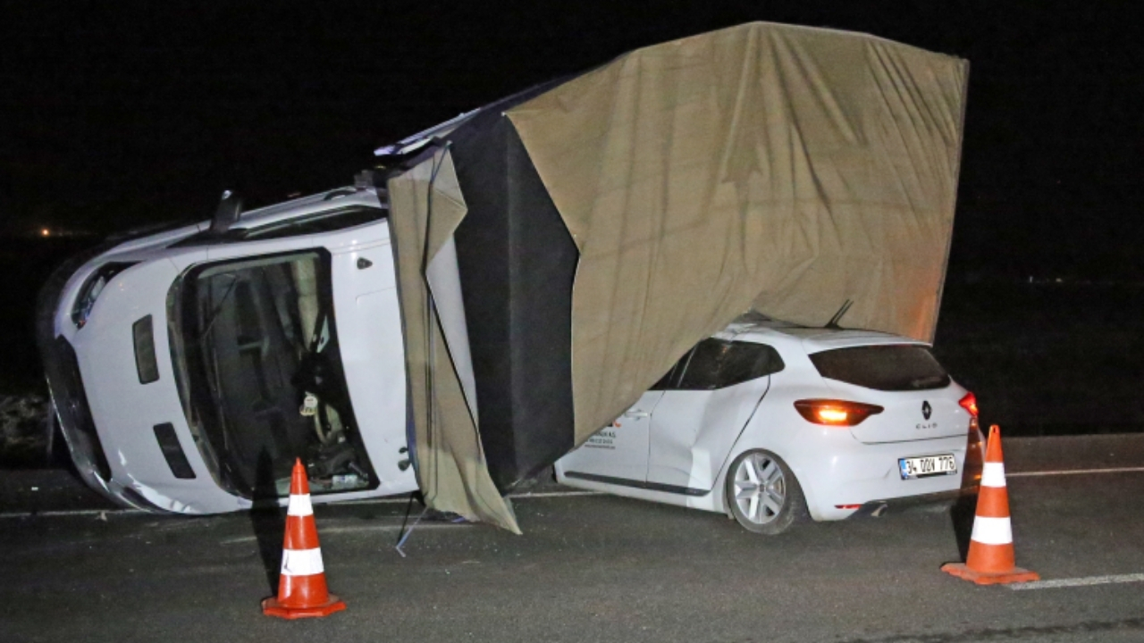 Diyarbakır’da zincirleme kaza 4 ölü, 13 yaralı