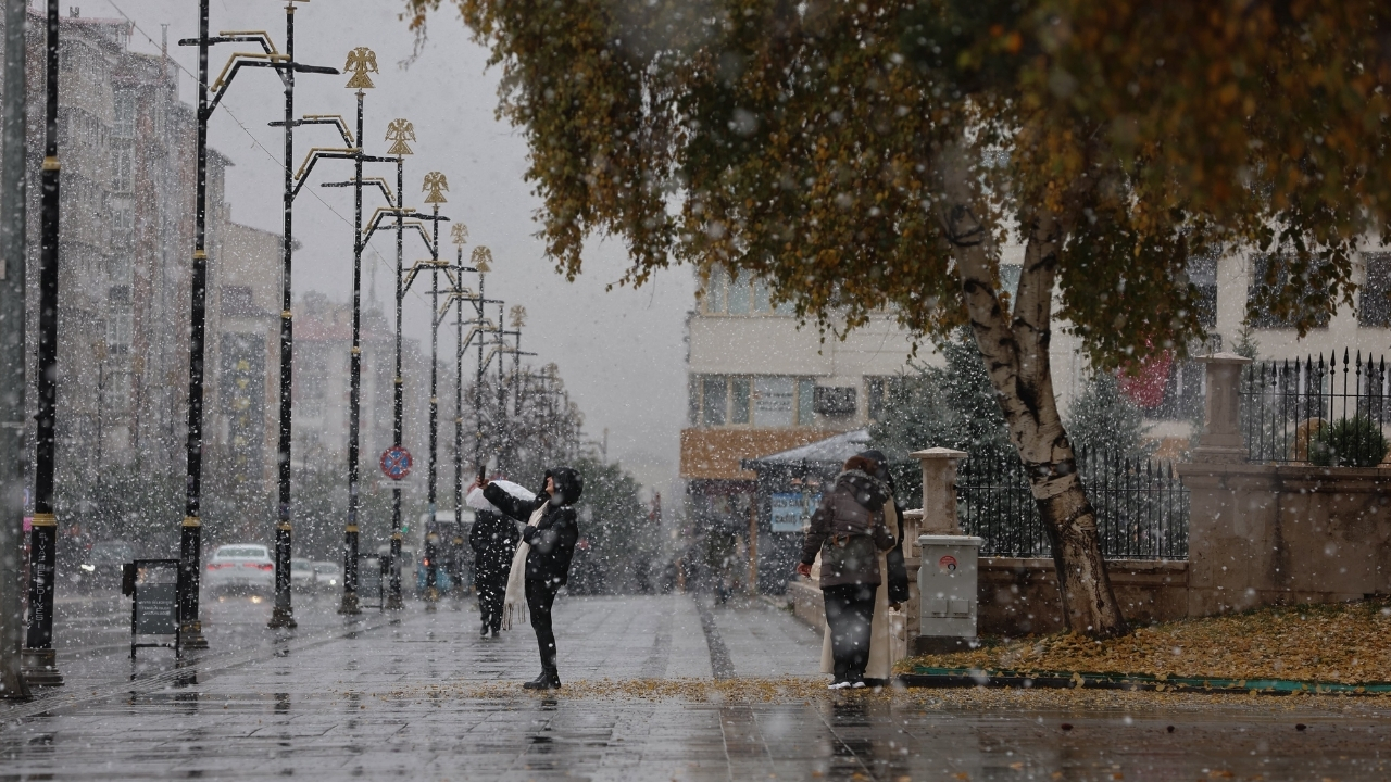 Hafta Sonu Yurt Genelinde Yağış Etkisini Artıracak: 27 Ile “Sarı” Uyarı Hafta sonu yurt genelinde yağış etkisini artıracak 27 ile “sarı” uyarı