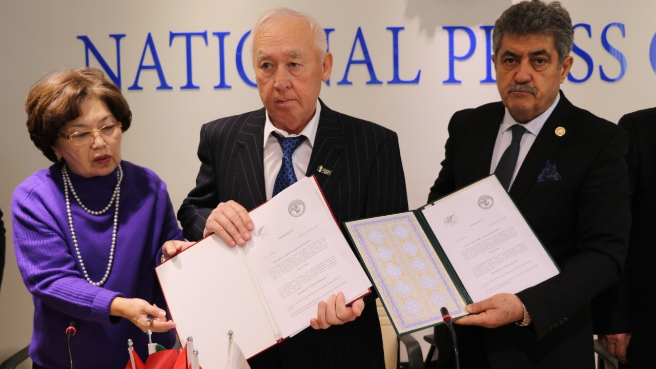 Kazakistan’da Türk dünyası gazetecilerinden tarihi buluşma