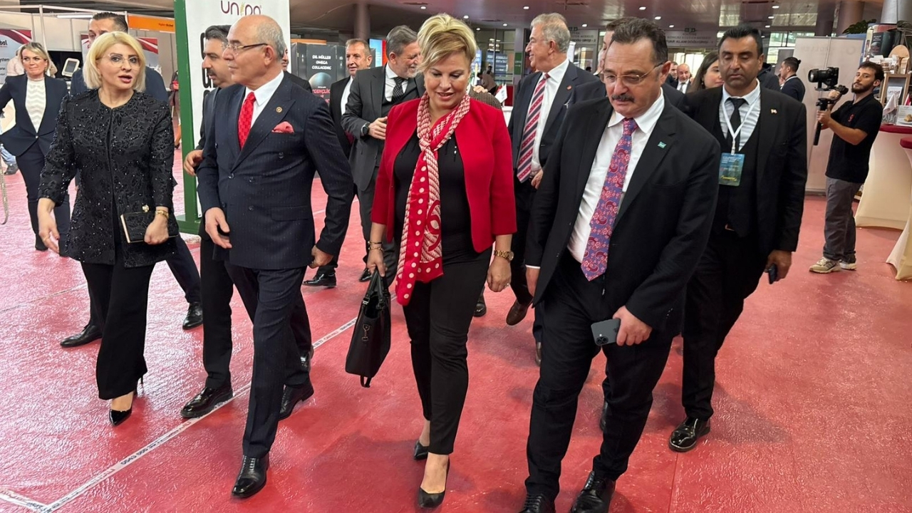 Uluslararası Sağlık Turizmi, ticaret ve turizm zirvesi kapılarını açtı