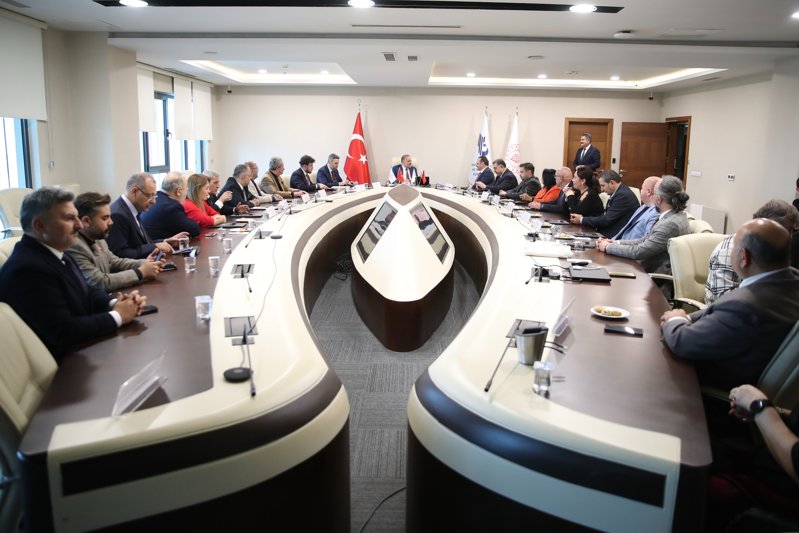 Whatsapp Image 2025 11 27 At 19.11.34 (1)