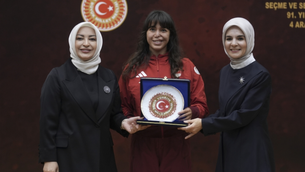 Bakan Göktaş “Kadınları güçlendirmeye devam edeceğiz”