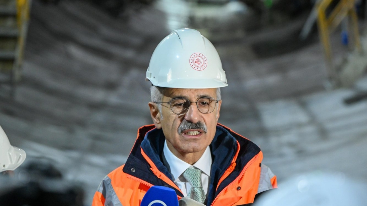 Bakan Uraloğlu’ndan İstanbul’a ulaşım müjdesi Sarıyer-Kilyos arası 5 dakikaya inecek