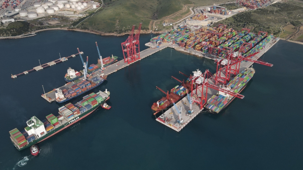 Limanlarda kasım rekoru 46,8 milyon ton yük elleçlendi