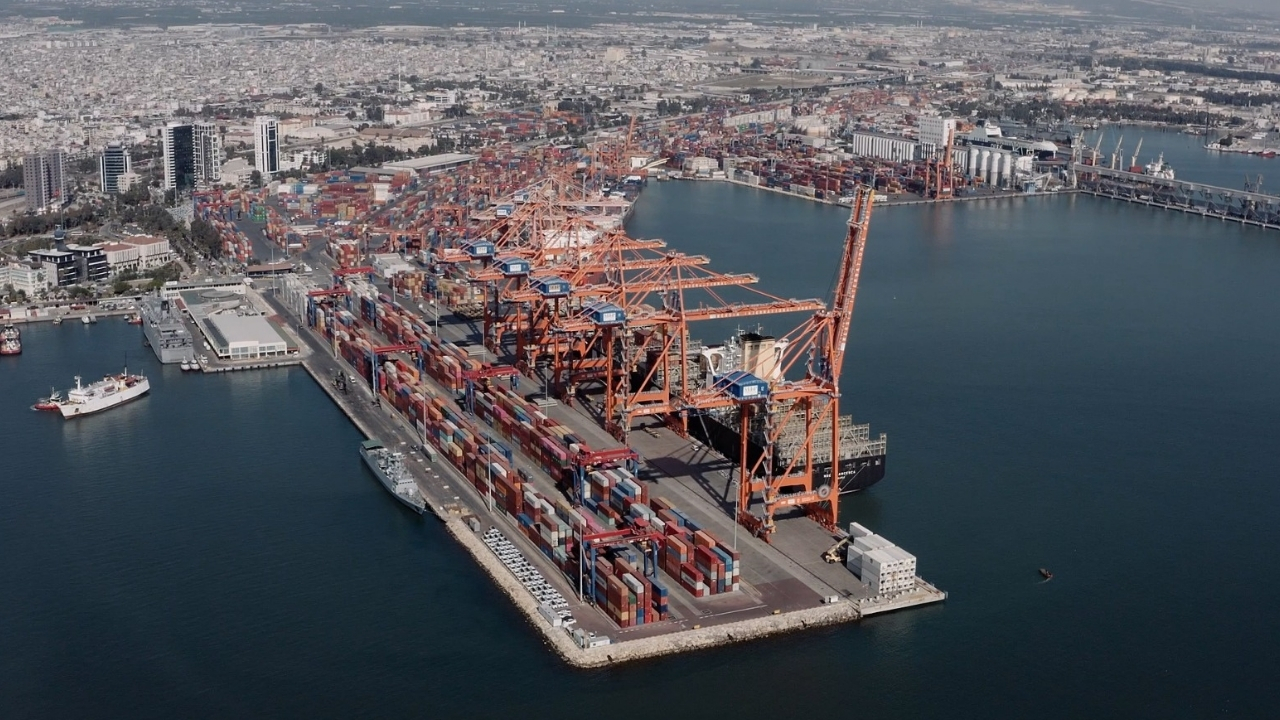 Limanlarda kasım rekoru 46,8 milyon ton yük elleçlendi