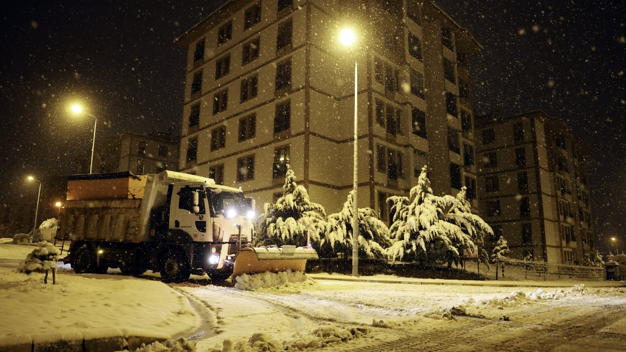 Meteoroloji'den 16 il için kuvvetli kar yağışı uyarısı