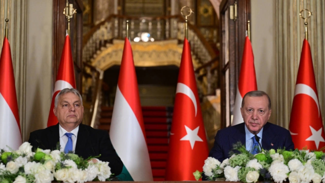 Türkiye ve Macaristan 16 anlaşma imzaladı Ticaret hedefi 10 milyar dolara yükseldi