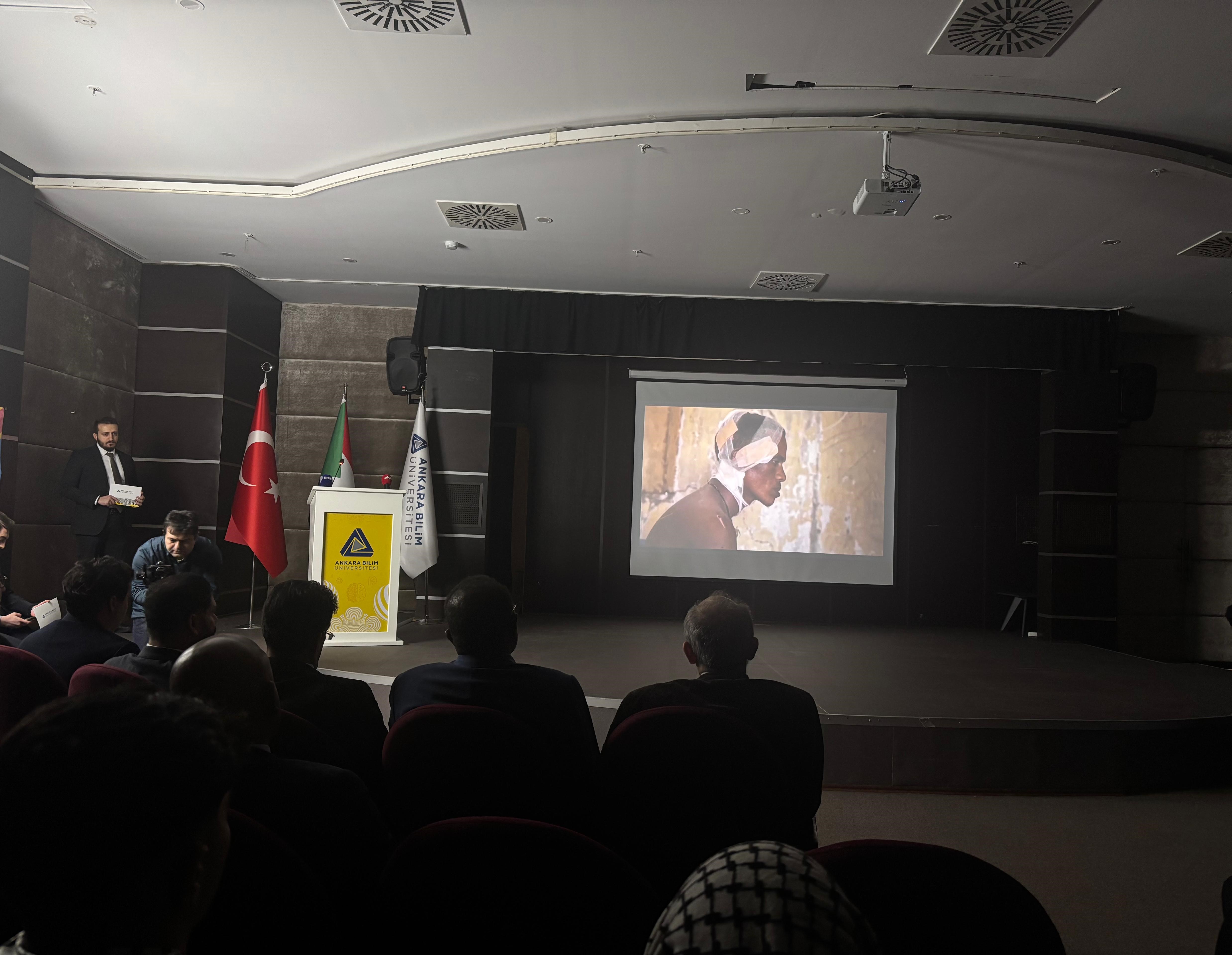 Whatsapp Image 2025 12 19 At 22.14.38