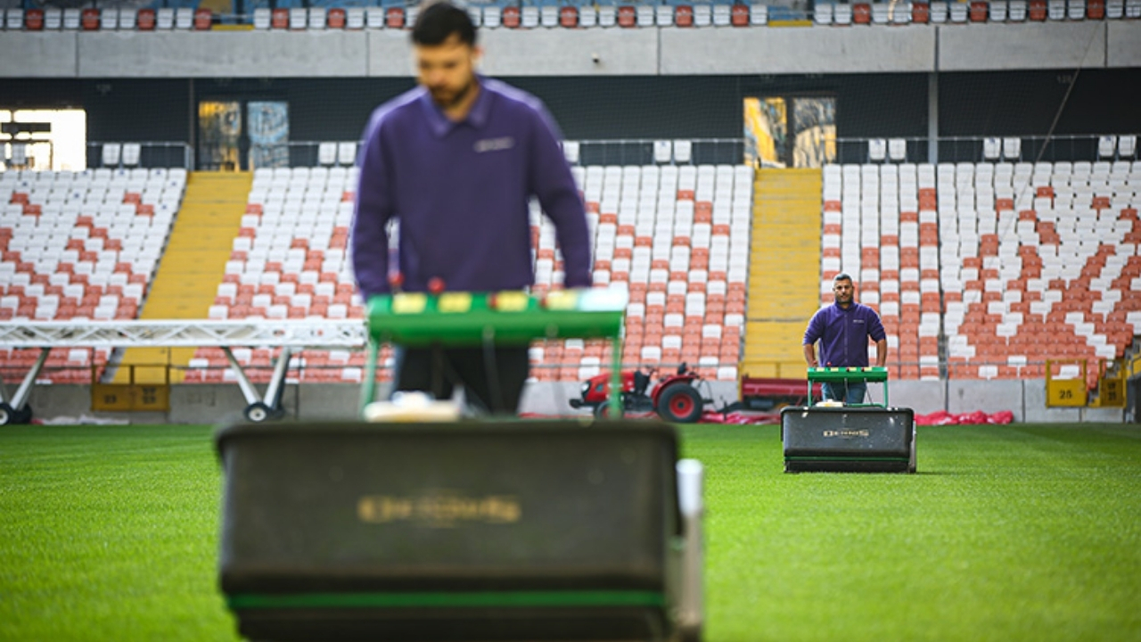 Yeni Adana Stadyumu, Turkcell Süper Kupa yarı finaline hazır