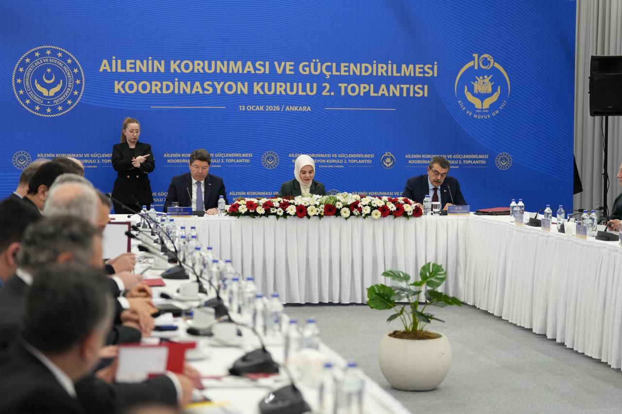 00F63E1F 94Ee 4018 Bc52 37D3D215Cf07