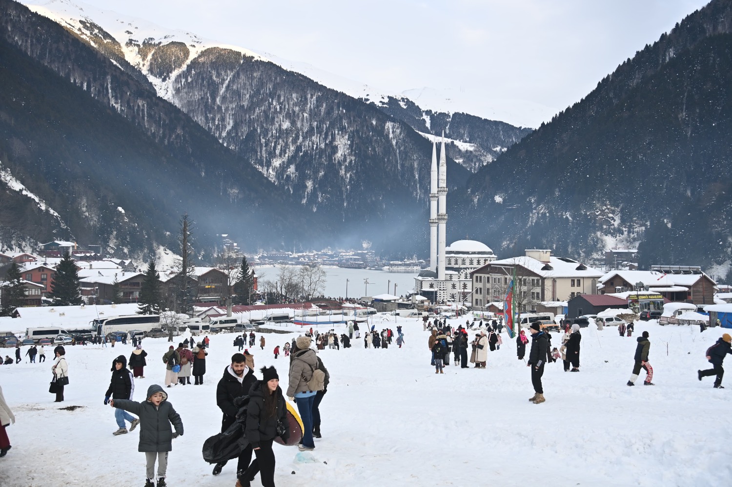 Birinci Uzungöl Kış Festivalinde 6161 Kişi Aynı Anda Horon Oynadı 1