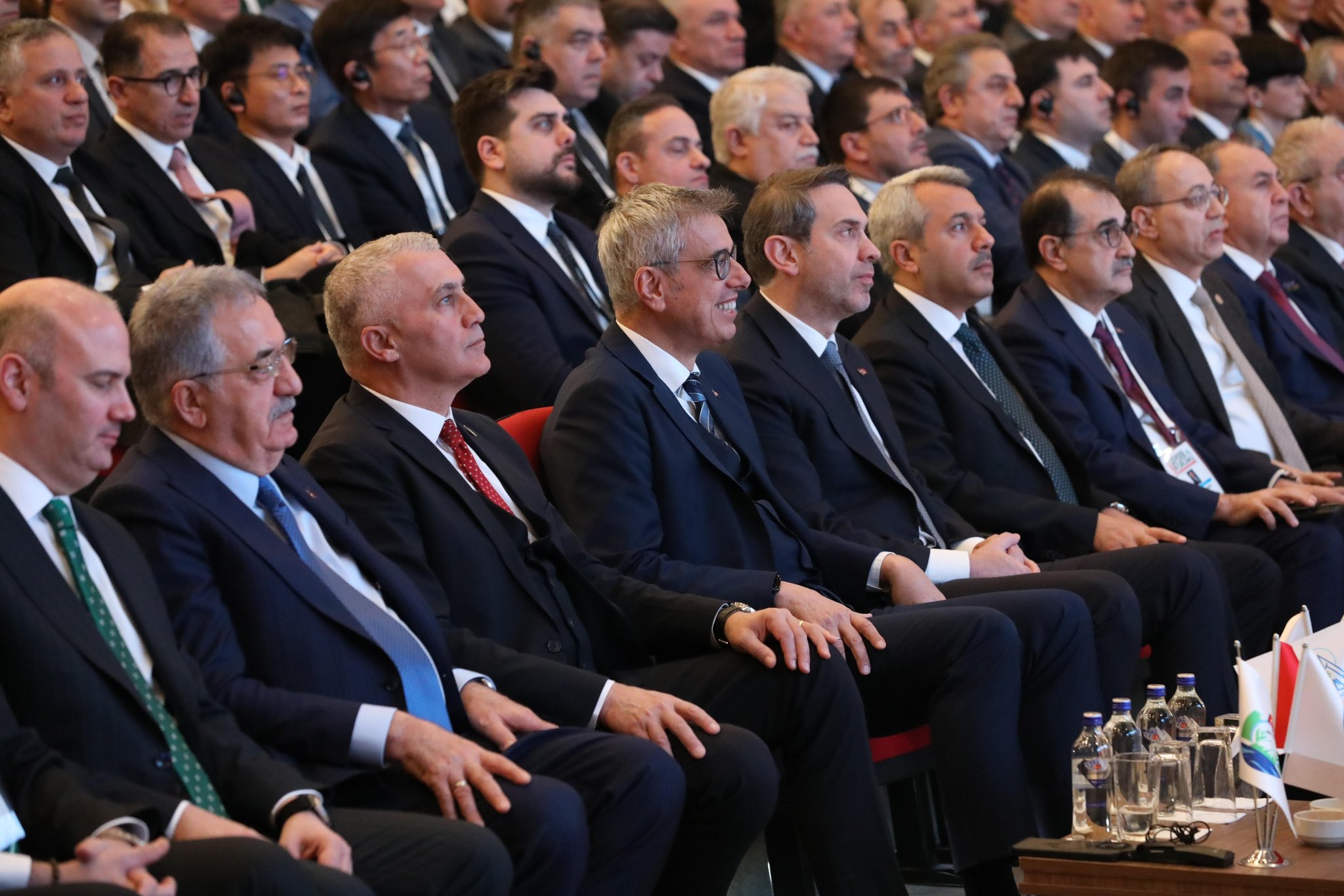 G T Sh B M X0 A A S8 E D