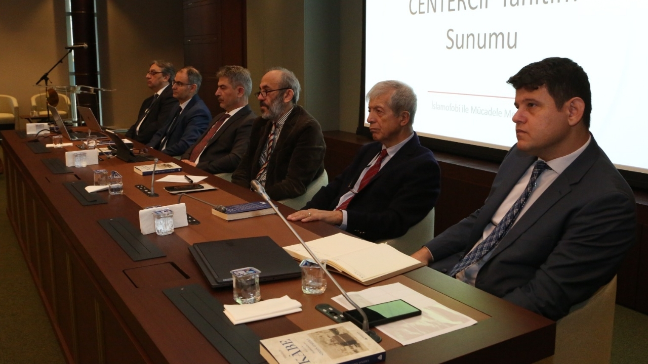 İslamofobiyle mücadelede stratejik yol haritası Ankara’da ele alındı