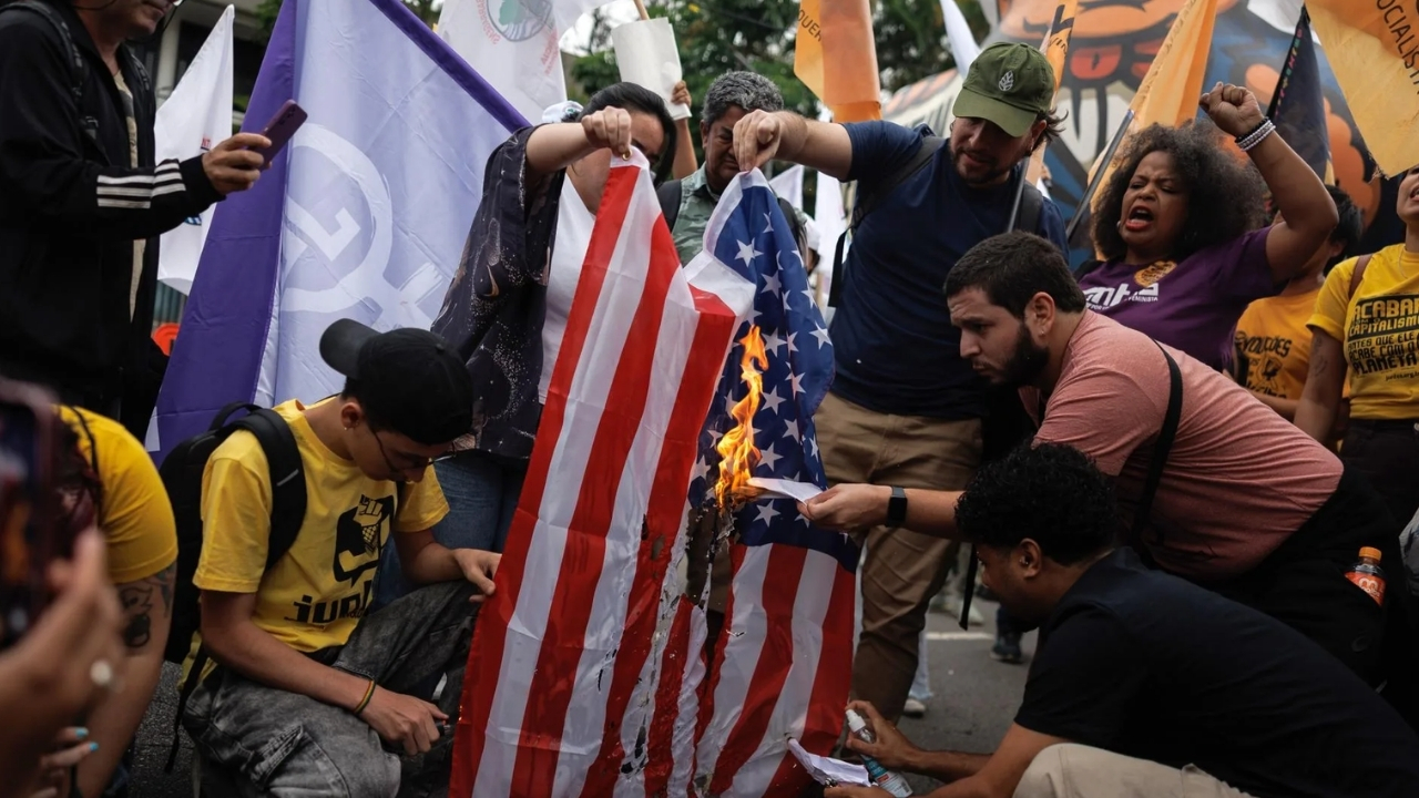 Maduro iddianamesinde ilginç gelişme “Cartel de los Soles” iddiası geri çekildi