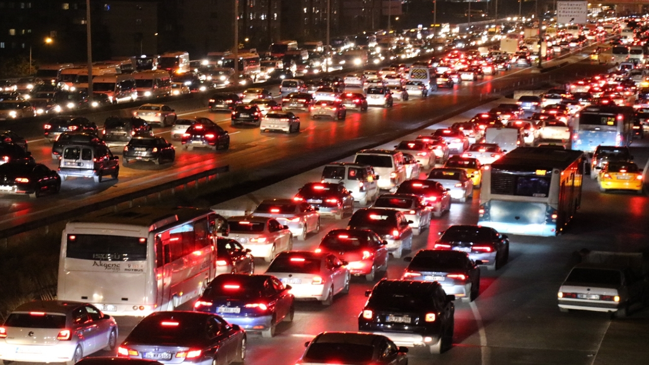 Türkiye’de taşıt sayısı 33,6 milyonu geçti