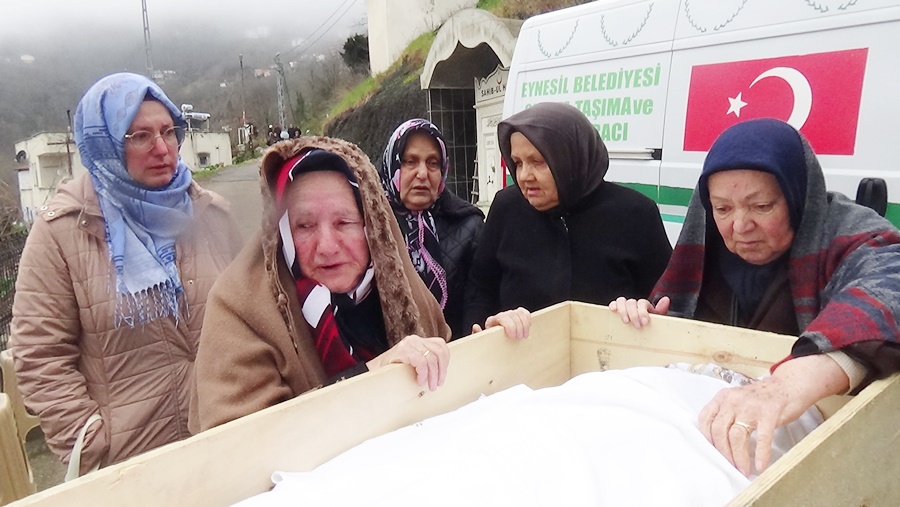 Asırlık Hacı Nenemizi Ebediyeet Uğutrladık 044