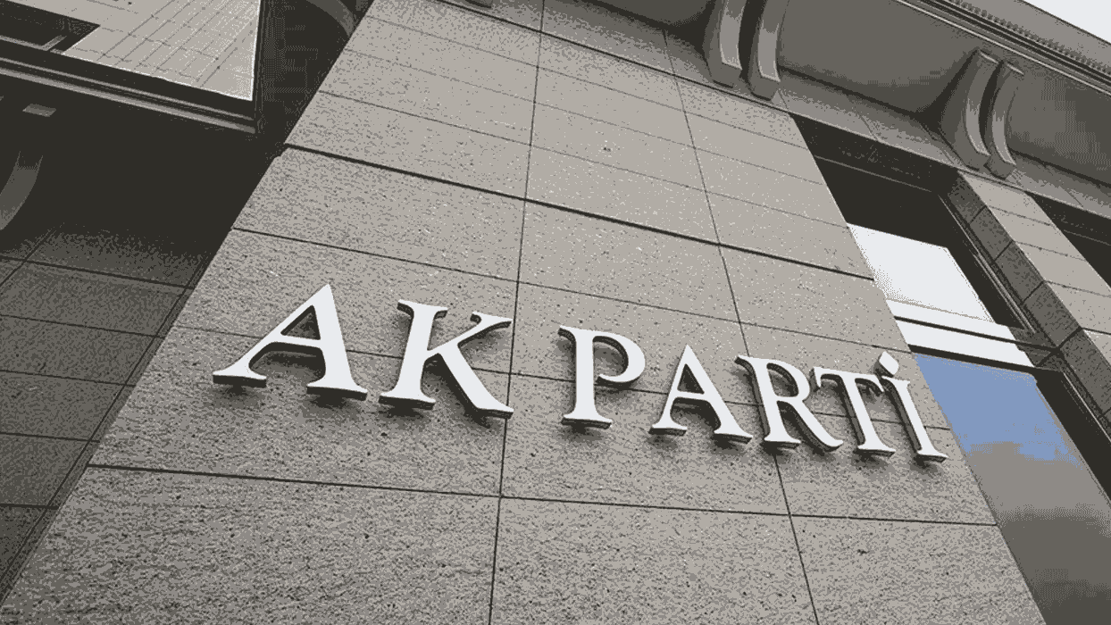 AK Parti'den İstanbul’un her ilçesine 5 ayrı anket