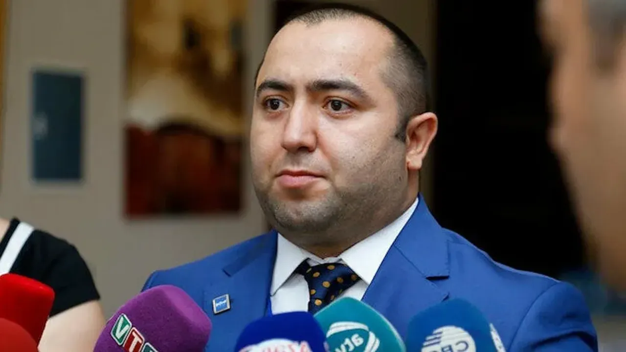 Cumhurbaşkanı Aliyev, TİMBİR Azerbaycan Temsilcisi Agil Alesger'i ödüllendirdi