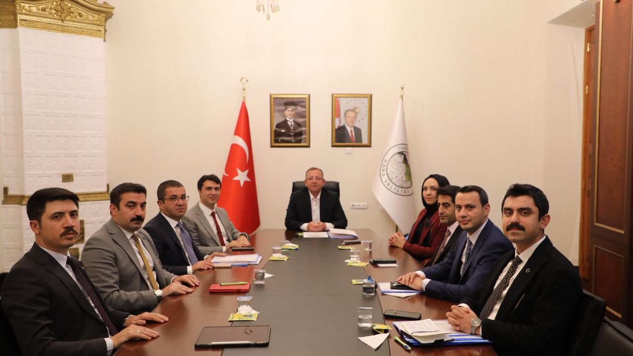 Kars Valisi Ziya Polat’ın başkanlığında "Kaymakamlar Toplantısı" düzenlendi