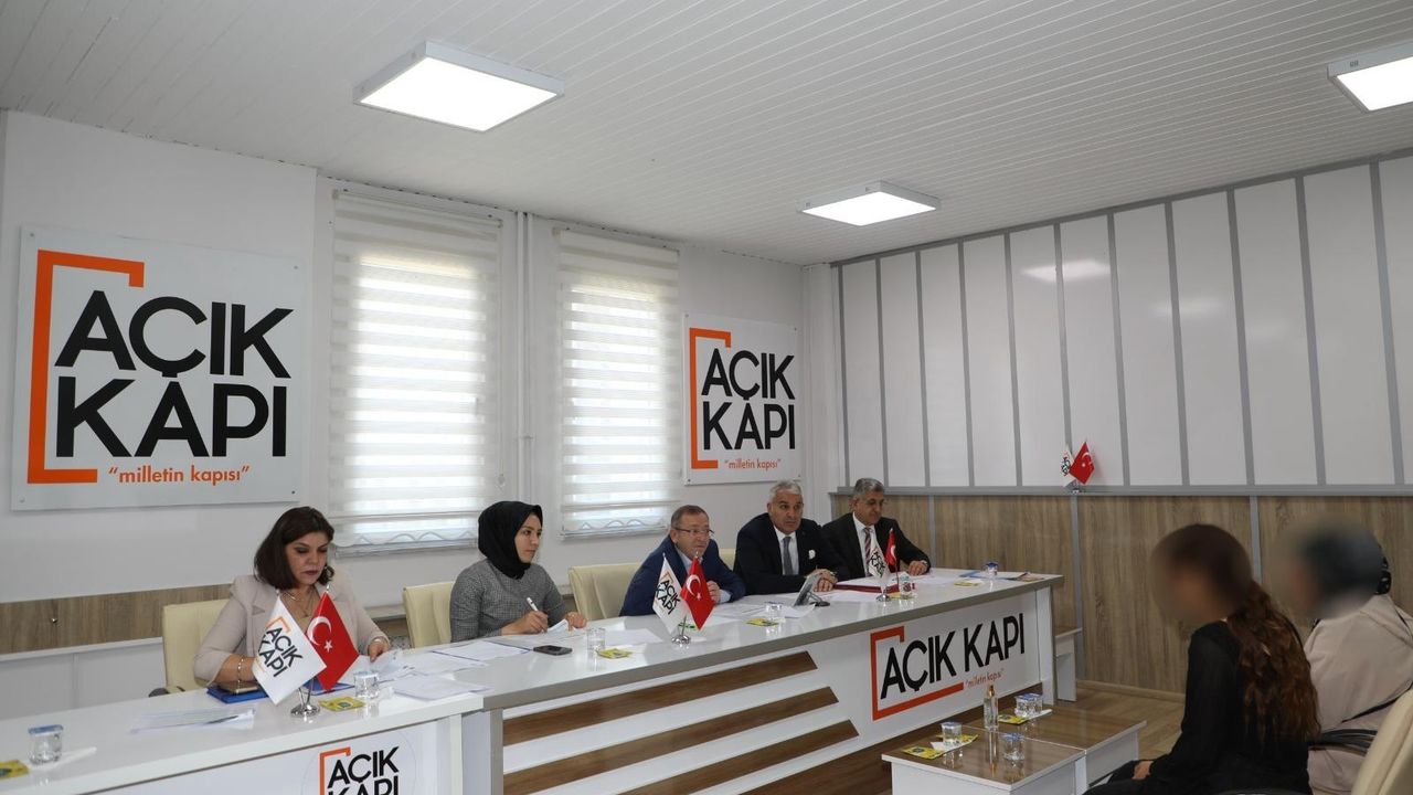 Kars Valisi Ziya Polat, Halk Günü'nde, Devlet olarak her zaman milletimizin hizmetindeyiz