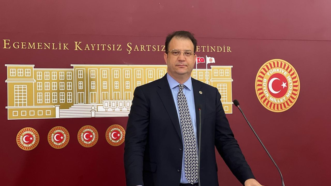CHP Milletvekili İnan Akgün Alp: "Kars’ta ilaç karaborsaya düştü"