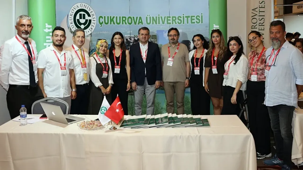 Rektör Beriş tercih sürecindeki öğrencilere ÇÜ'yü tanıttı