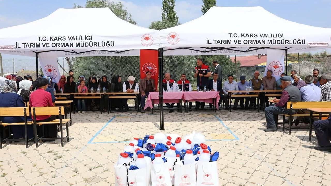 Kars'ta kadın üreticilere yönelik süt sağımı hijyeni eğitimi tamamlandı